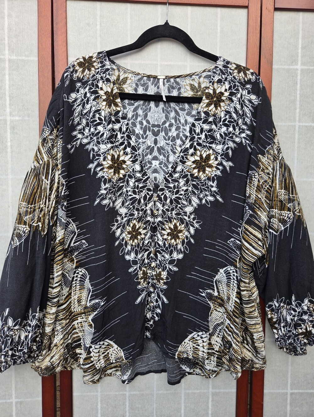 Free People Boho Bird Floral Oversized V-Neck Blouse M Dark Academia Cottagecore